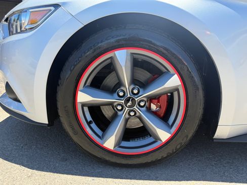 Used 2016 Ford Mustang Coupe w/ Equipment Group 051A RWD image 11