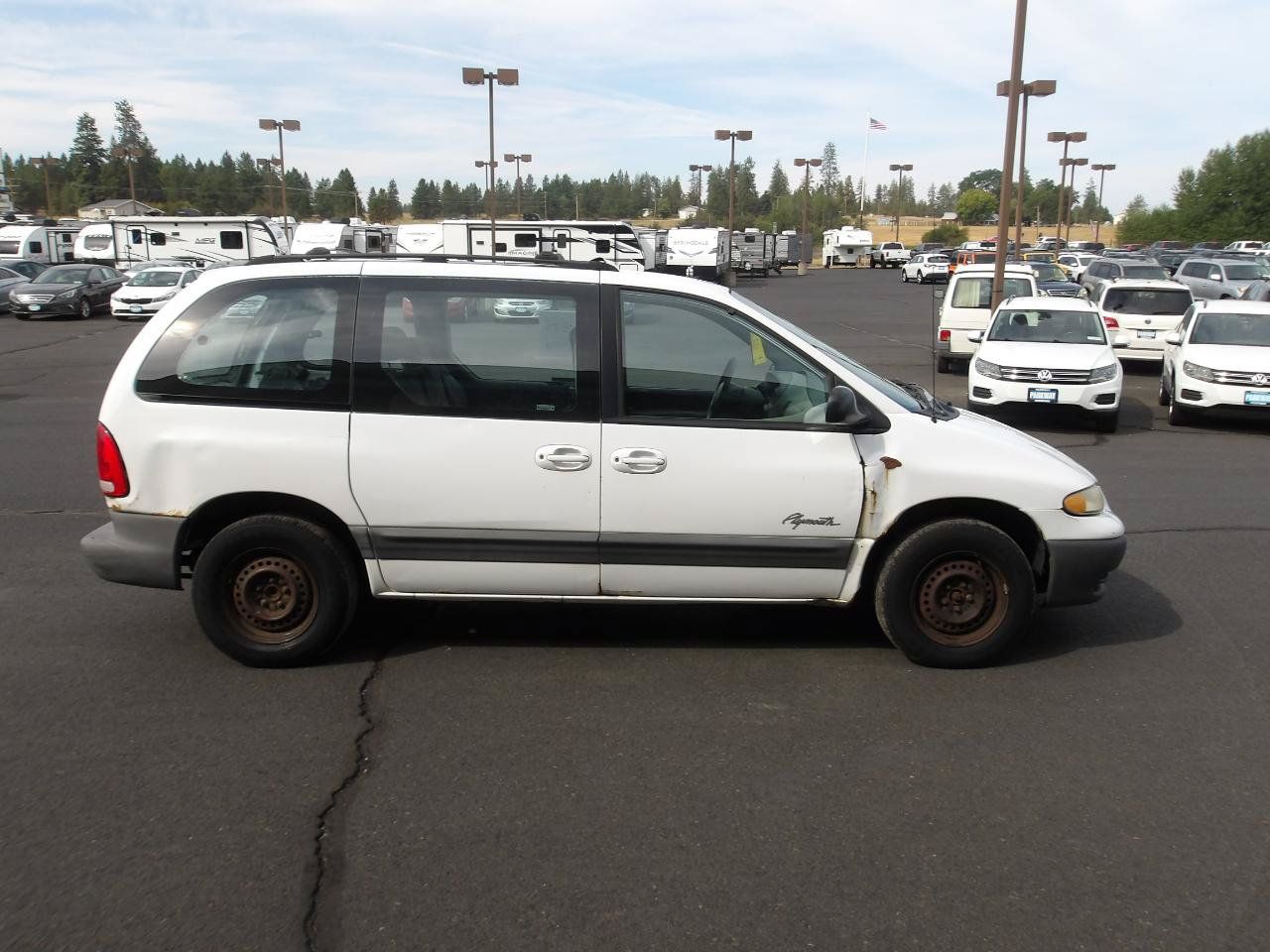 Used 1999 Plymouth Voyager FWD image 6