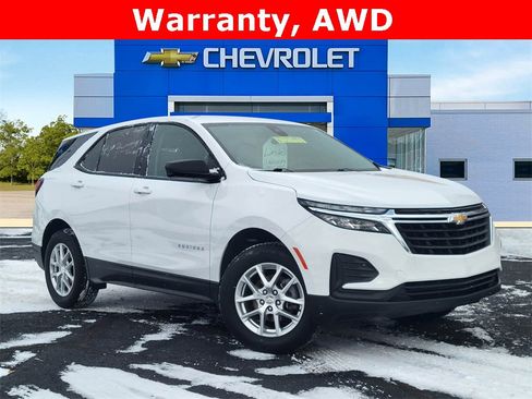 Used 2023 Chevrolet Equinox LS image 1