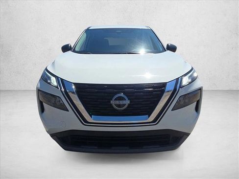 Used 2023 Nissan Rogue S FWD image 2