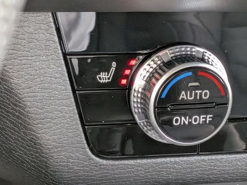 New 2026 Mitsubishi Outlander LE FWD image 21