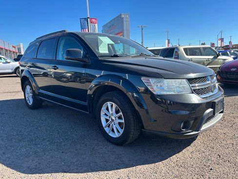 Used 2013 Dodge Journey SXT w/ Flexible Seating Group image 2
