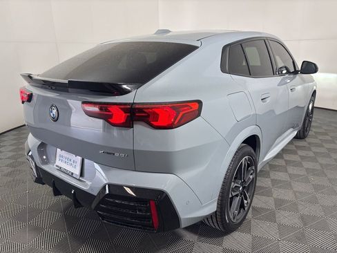 Certified 2025 BMW X2 xDrive28i w/ M Sport Package image 5