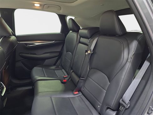 Used 2024 INFINITI QX50 Luxe image 17