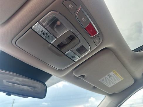 Used 2025 Kia Telluride S FWD image 45