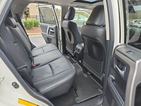 Used 2020 Toyota 4Runner Limited image 11