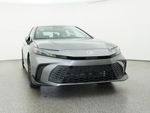 New 2026 Toyota Camry SE FWD image 30