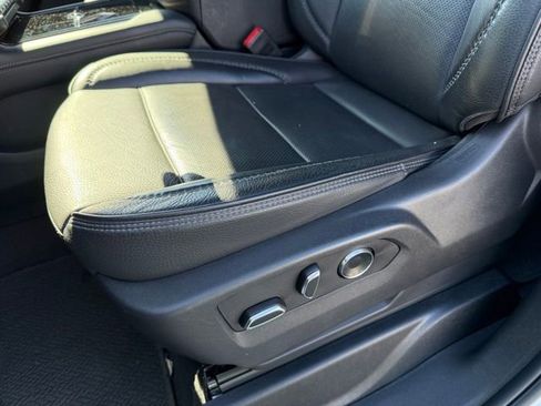 Used 2025 GMC Yukon Denali AWD/4WD image 20