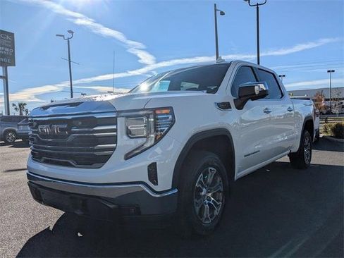 Used 2025 GMC Sierra 1500 SLT image 8
