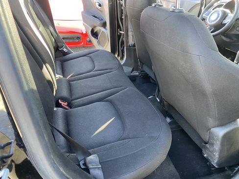 Used 2020 Jeep Renegade Sport AWD/4WD image 18