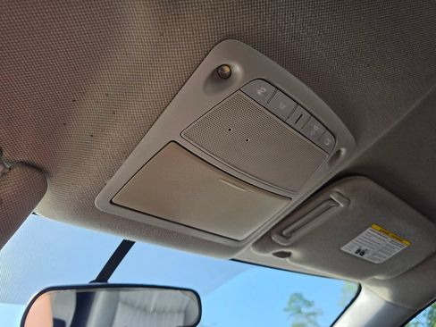 Used 2017 Nissan Sentra SV FWD image 31