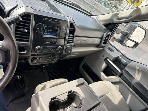 Used 2019 Ford F550 4x4 Regular Cab Super Duty image 11