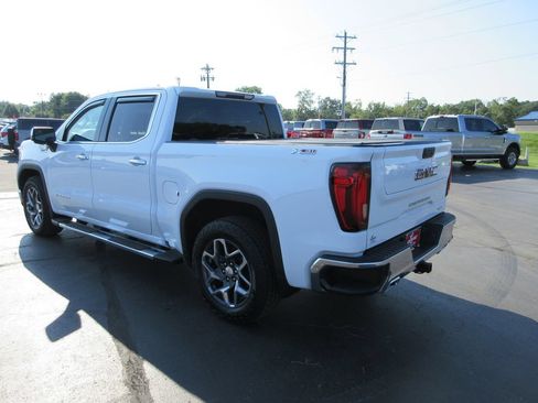 Certified 2022 GMC Sierra 1500 SLT w/ SLT Premium Package AWD/4WD image 11