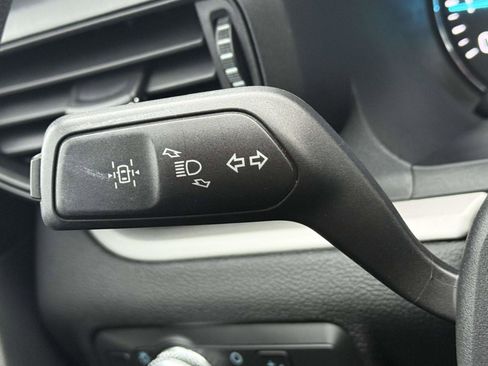 Used 2022 Ford Explorer XLT image 21