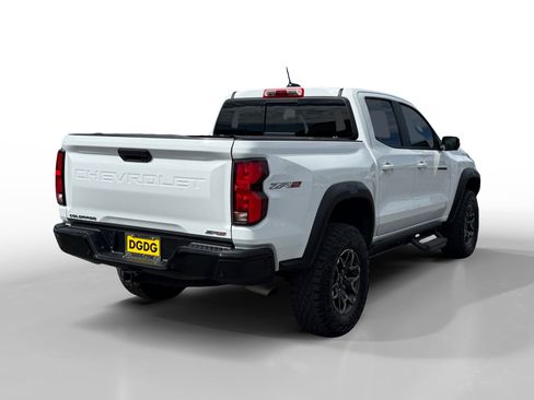 Used 2024 Chevrolet Colorado ZR2 w/ ZR2 Convenience Package III AWD/4WD image 5