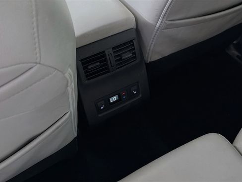 Used 2023 Mitsubishi Outlander SEL FWD image 27