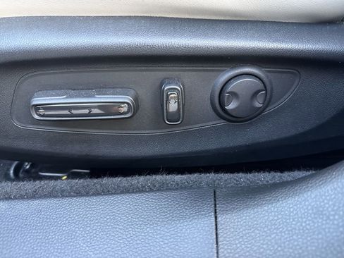 Used 2023 Honda Accord EX-L image 10