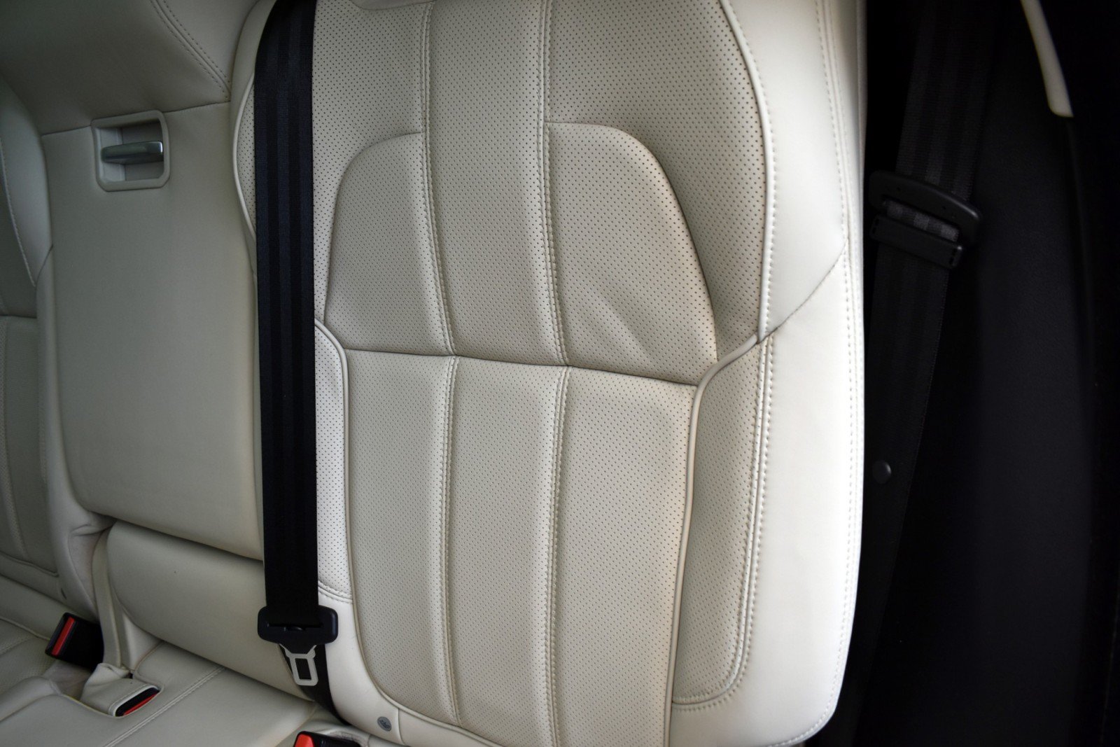 Used 2015 Land Rover Range Rover Sport HSE AWD/4WD image 33