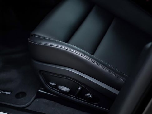 Certified 2025 Porsche Taycan image 25