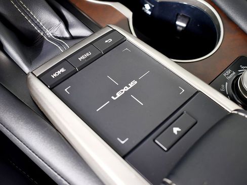 Used 2022 Lexus RX 450h AWD image 35