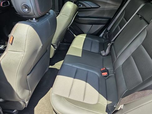 Used 2022 Chevrolet TrailBlazer RS w/ Sun and Liftgate Package FWD image 21