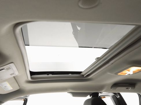 Used 2009 Chevrolet Silverado 1500 LT image 30