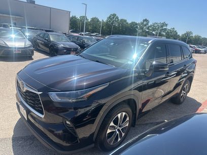 Used 2021 Toyota Highlander XLE