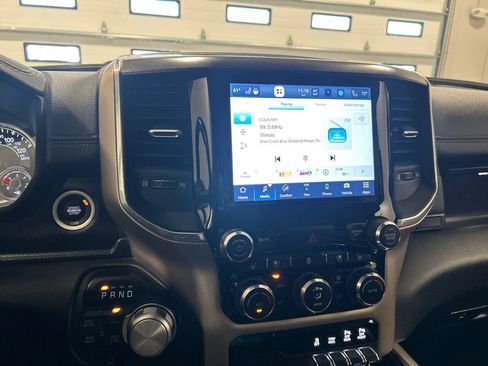 Used 2022 RAM 1500 Laramie AWD/4WD image 23