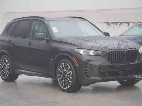 New 2026 BMW X5 xDrive50e w/ M Sport Package image 3