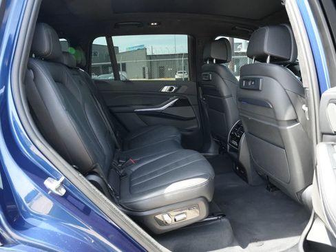 Used 2021 BMW X7 xDrive40i w/ M Sport Package AWD/4WD image 20
