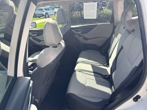 Used 2020 Subaru Forester Premium AWD/4WD image 29