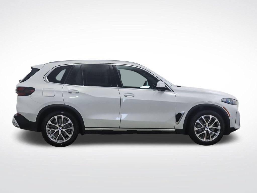 Used 2026 BMW X5 xDrive50e w/ Climate Comfort Package AWD/4WD image 6