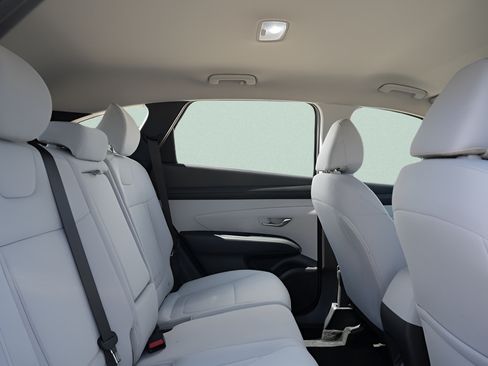Certified 2025 Hyundai Tucson SE FWD image 14