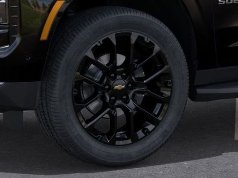New 2026 Chevrolet Suburban Premier w/ Sun And Tow Package AWD/4WD image 9