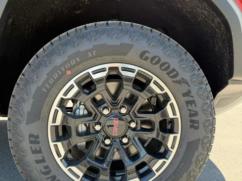 New 2026 GMC Canyon AT4 w/ AT4 Premium Package AWD/4WD image 44