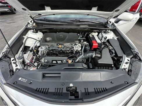 Used 2022 Toyota Camry XSE image 38