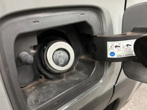 Used 2020 Jeep Renegade Trailhawk w/ UConnect 8.4 Nav Group AWD/4WD image 25