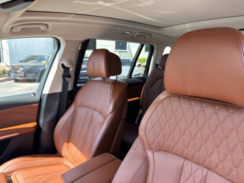 Used 2026 BMW X7 xDrive40i w/ Premium Package AWD/4WD image 35