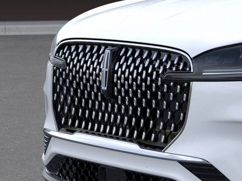 New 2026 Lincoln Aviator Reserve AWD/4WD image 17