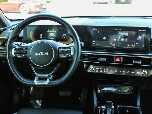 Used 2025 Kia K5 GT-Line w/ GT-Line Premium Package FWD image 13