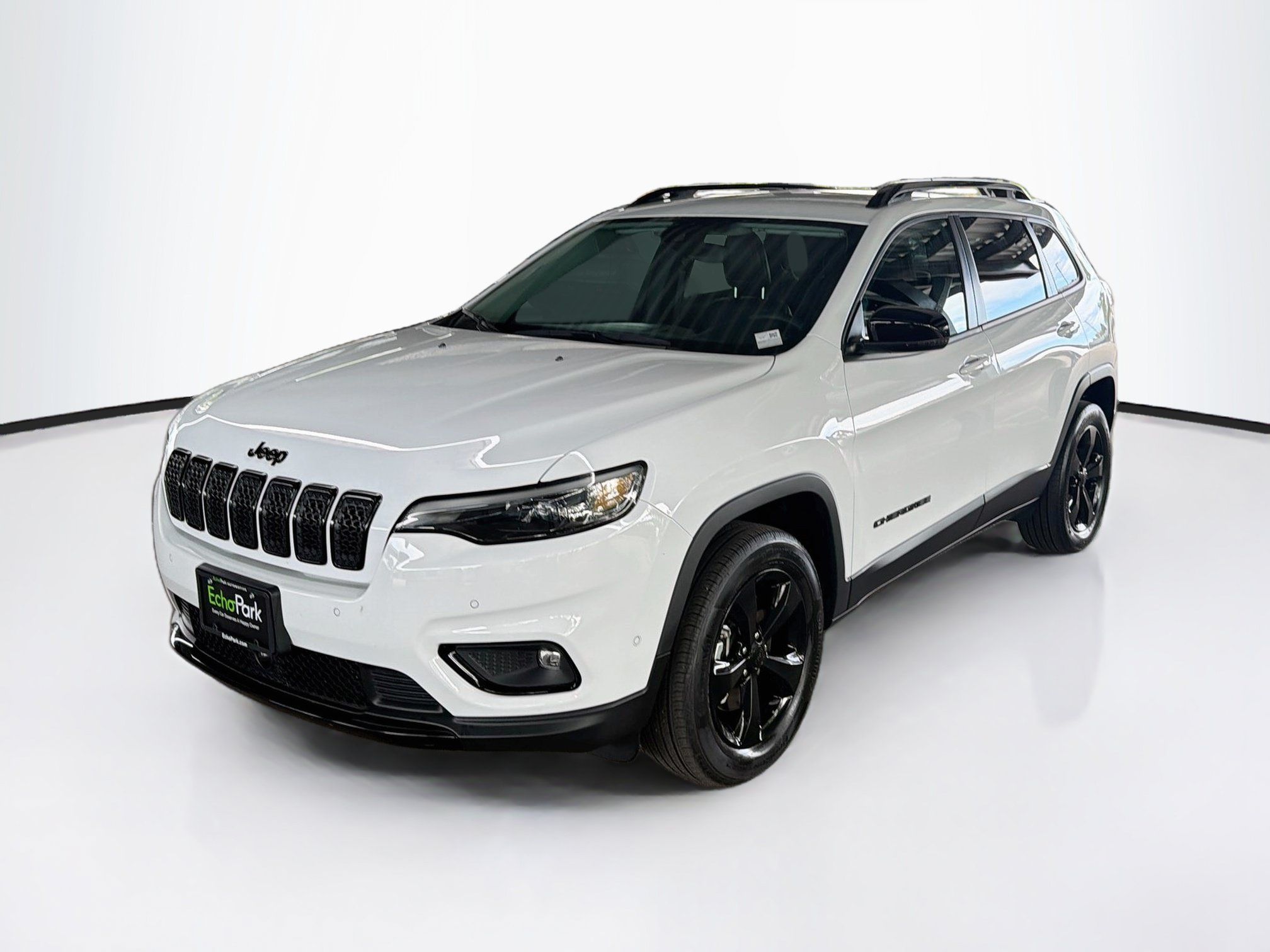 Used 2023 Jeep Cherokee Altitude Lux AWD/4WD image 3