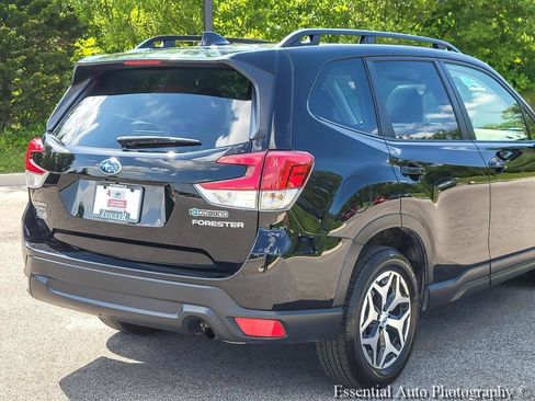 Used 2024 Subaru Forester Premium AWD/4WD image 6