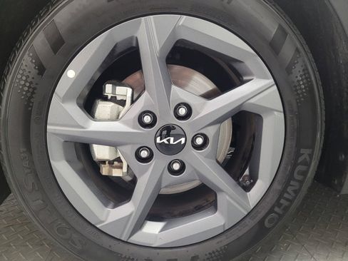 Used 2025 Kia K4 FWD image 31