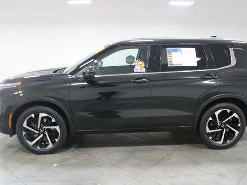 Used 2024 Mitsubishi Outlander SEL image 6
