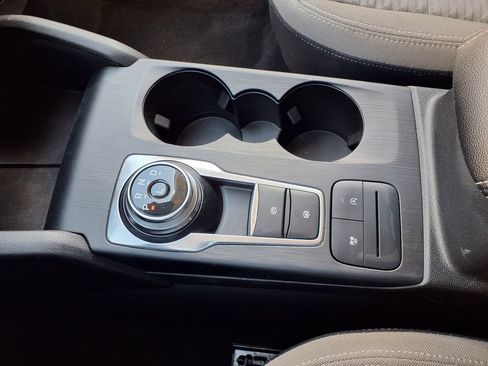 Used 2022 Ford Escape SE w/ SE Sport Appearance Package FWD image 32