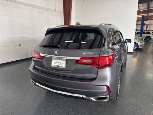 Used 2017 Acura MDX SH-AWD w/ Advance Package image 4
