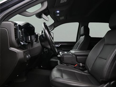 Used 2024 Chevrolet Silverado 2500 LTZ image 16