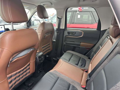 Used 2023 Ford Bronco Sport Outer Banks image 9