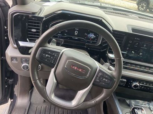 Certified 2022 GMC Sierra 1500 SLT w/ SLT Premium Plus Package image 16