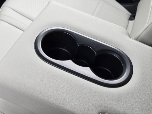 Used 2021 Volkswagen Tiguan SE R-Line image 39